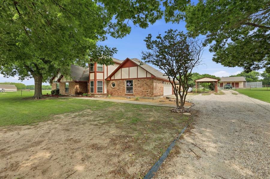 Property photo for 11303a Southwind Place, Krum, TX