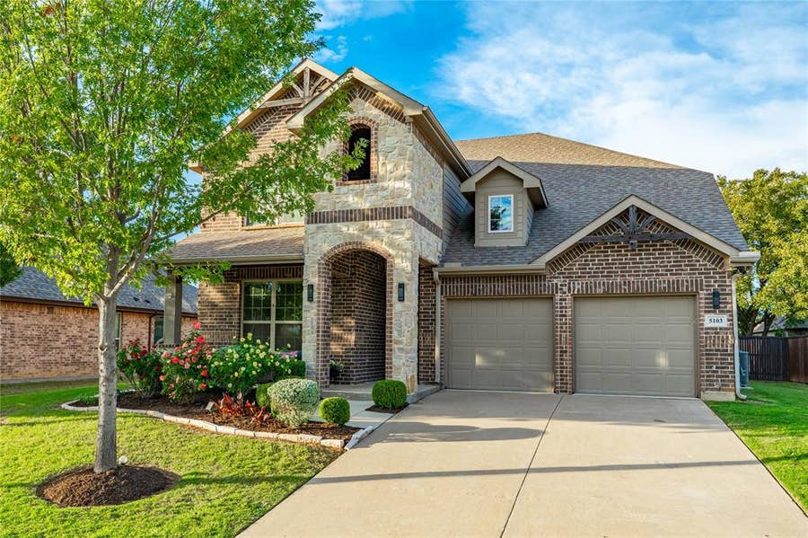 Property photo for 5103 Melia Drive, Arlington, TX