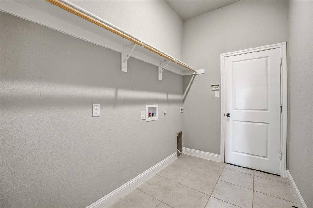 1038 Mickelson Drive, Granbury, TX 76048