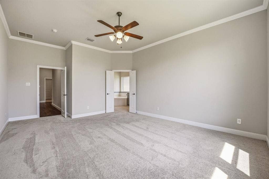 1038 Mickelson Drive, Granbury, TX 76048