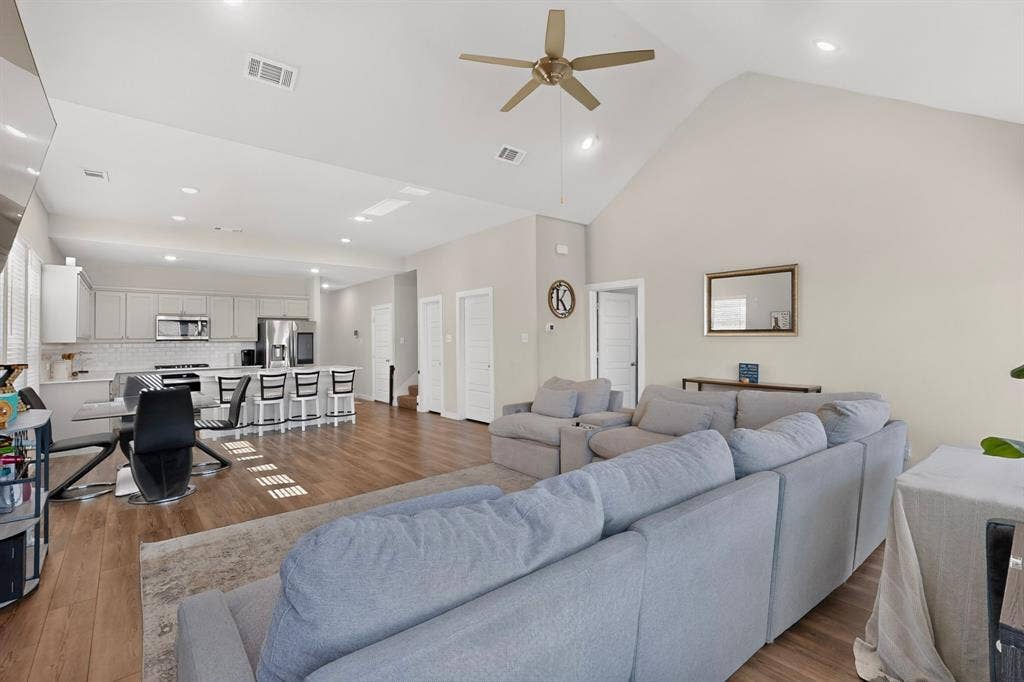 640 Medinah Road, Red Oak, TX 75154