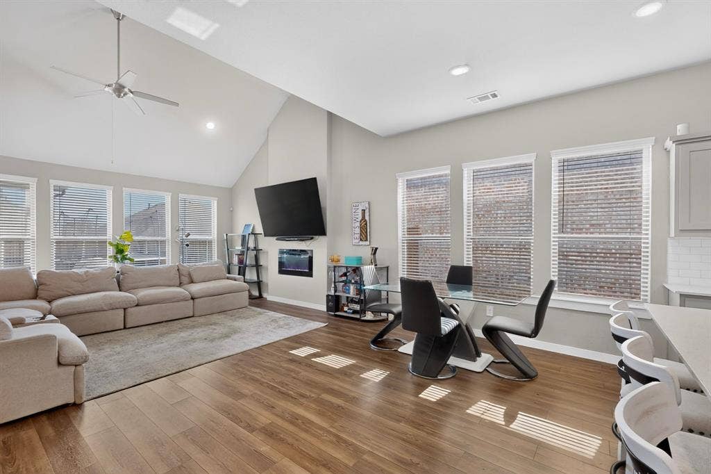 640 Medinah Road, Red Oak, TX 75154