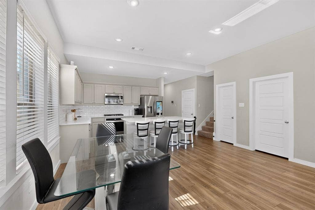 640 Medinah Road, Red Oak, TX 75154