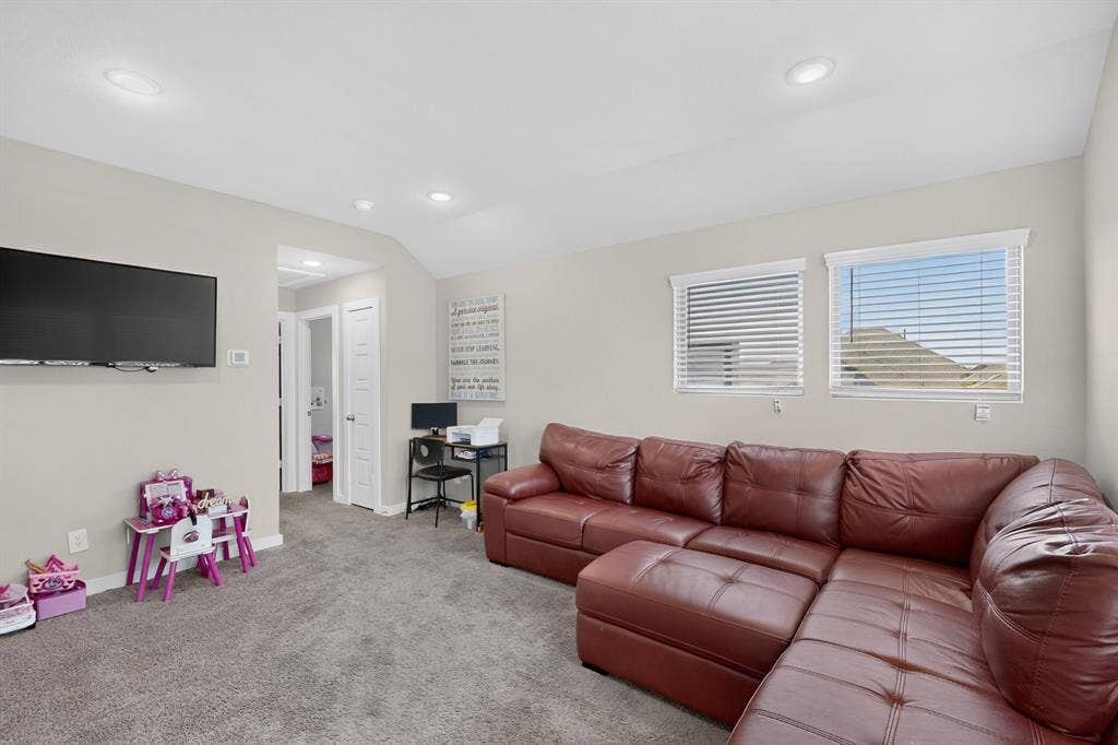 640 Medinah Road, Red Oak, TX 75154