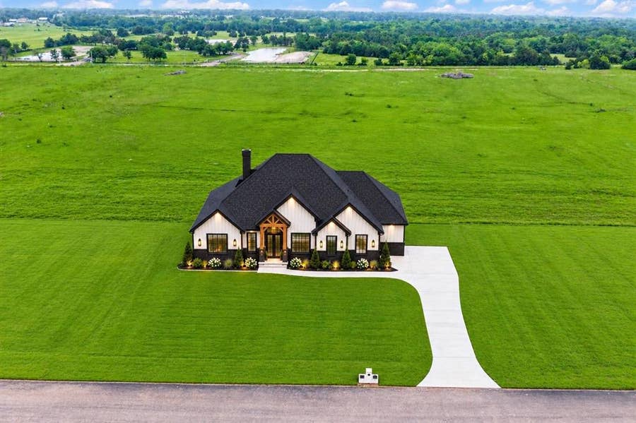 Property photo for 3162 Willow Road, Celeste, TX