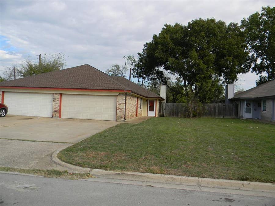 Property photo for 7719 Jamie Renee Lane, North Richland Hills, TX