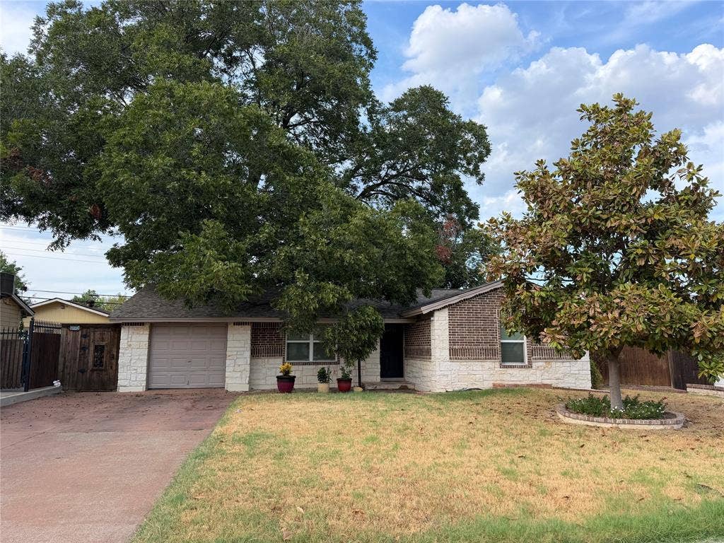 1819 Finley Road, Irving, TX 75062 1819 Finley Road, Irving, TX 75062