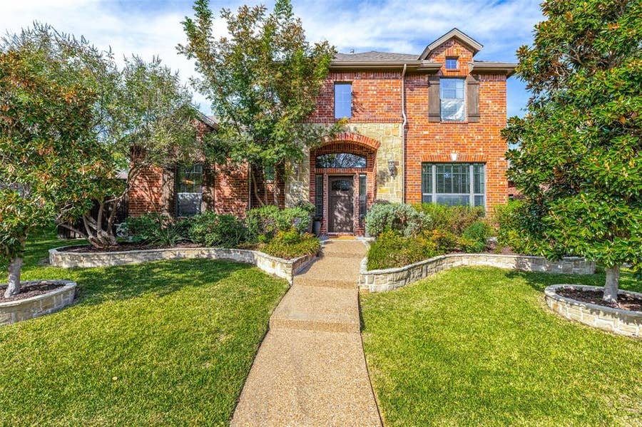 Property photo for 6412 Brownstone Drive, McKinney, TX