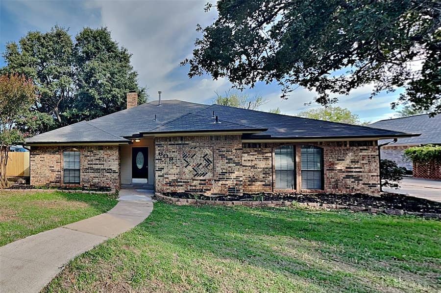 Property photo for 609 Highland Meadows Drive, Highland Village, TX