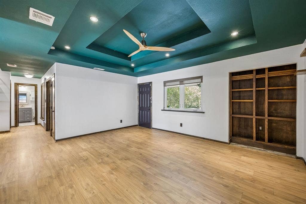 2749 Buna Drive, Dallas, TX 75211 2749 Buna Drive, Dallas, TX 75211