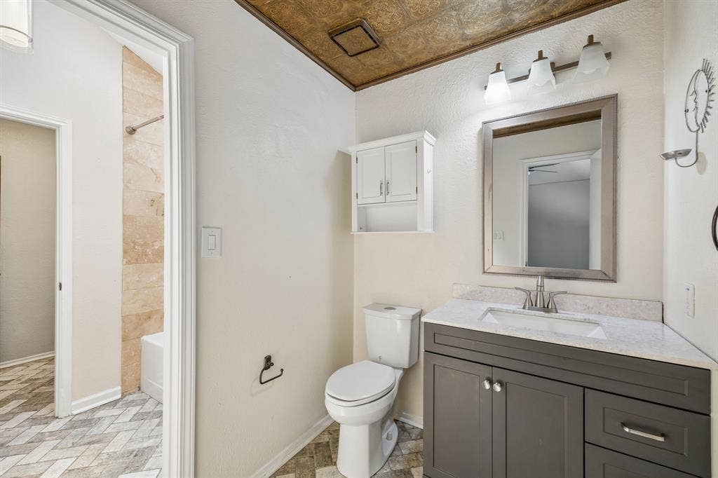 2749 Buna Drive, Dallas, TX 75211 2749 Buna Drive, Dallas, TX 75211