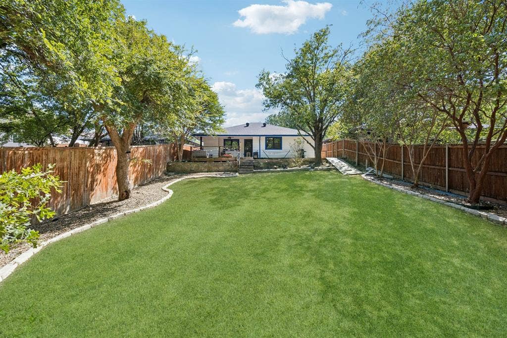 2749 Buna Drive, Dallas, TX 75211 2749 Buna Drive, Dallas, TX 75211