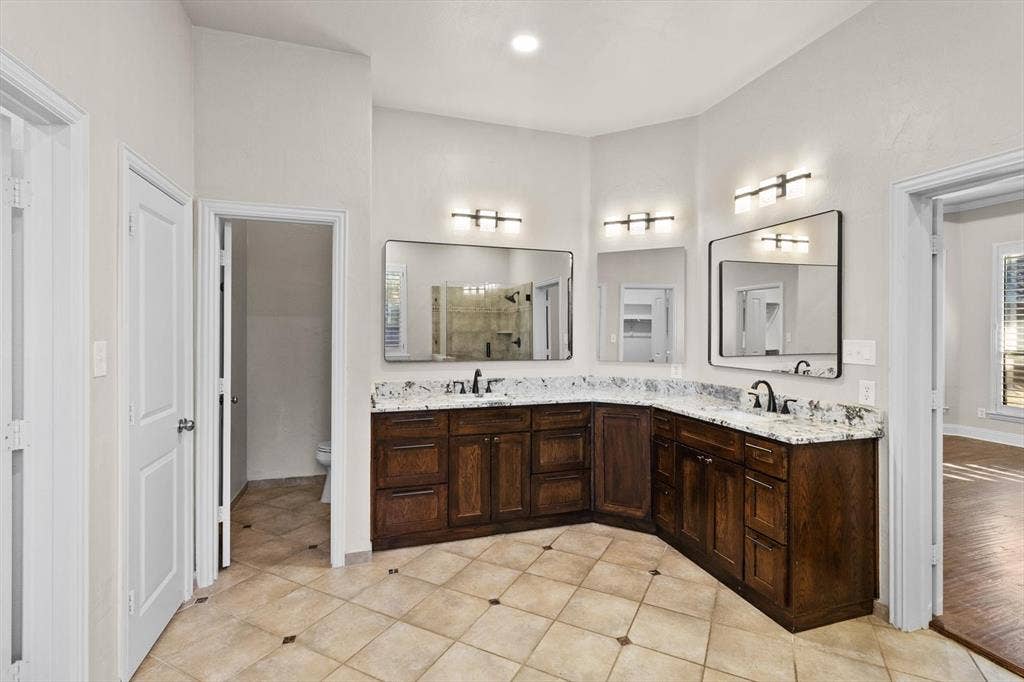 11028 Coventry Lane, Frisco, TX 75035 11028 Coventry Lane, Frisco, TX 75035