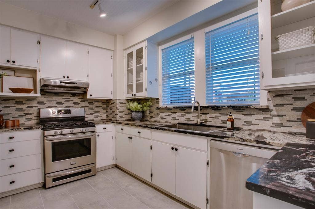 635 N Montclair Avenue, Dallas, TX 75208 635 N Montclair Avenue, Dallas, TX 75208