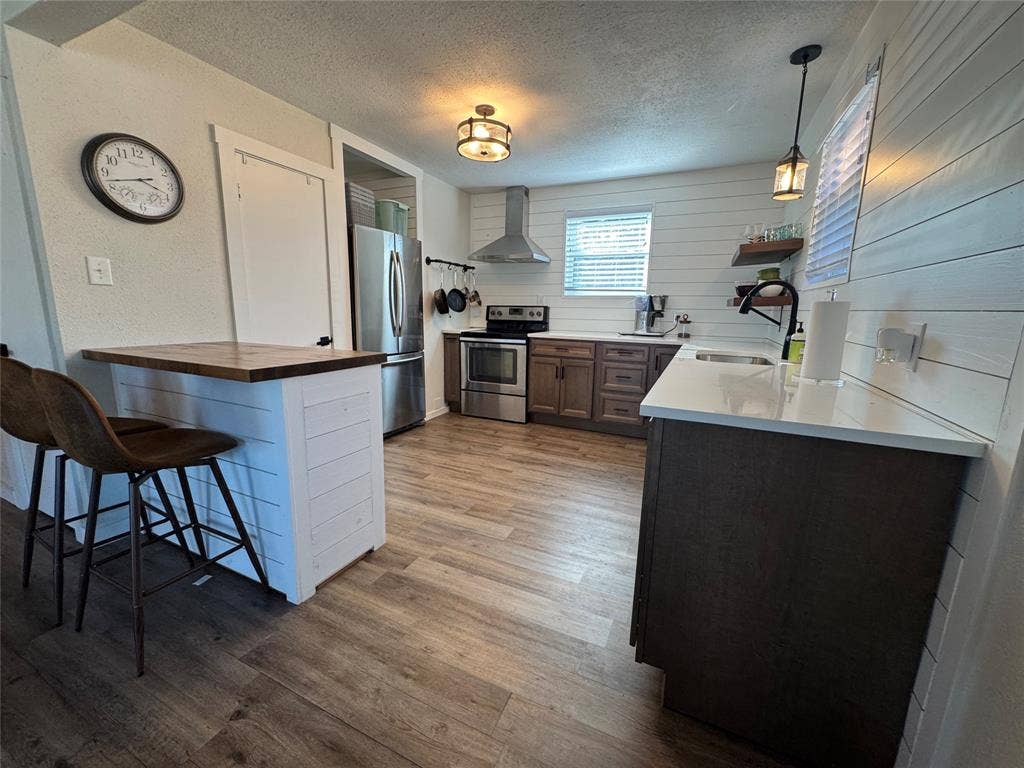 183 Seaside Drive, Gun Barrel City, TX 75156 183 Seaside Drive, Gun Barrel City, TX 75156