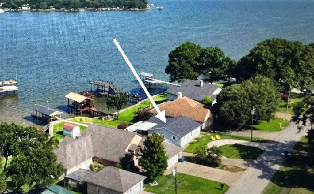 183 Seaside Drive, Gun Barrel City, TX 75156 183 Seaside Drive, Gun Barrel City, TX 75156