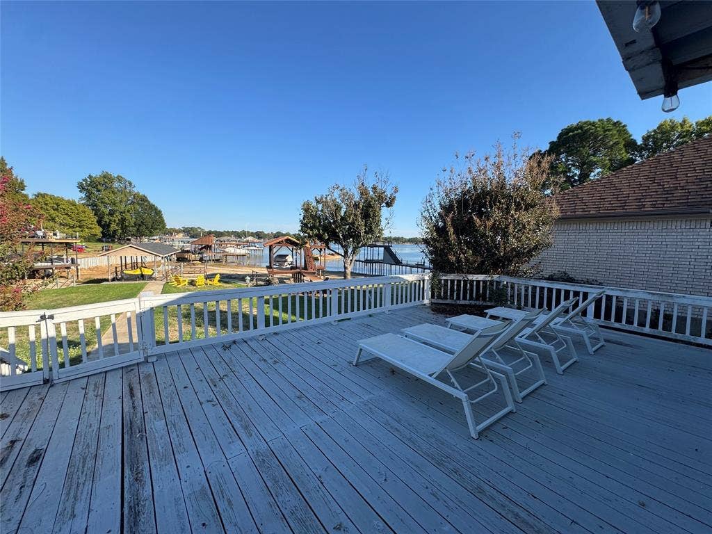 183 Seaside Drive, Gun Barrel City, TX 75156 183 Seaside Drive, Gun Barrel City, TX 75156