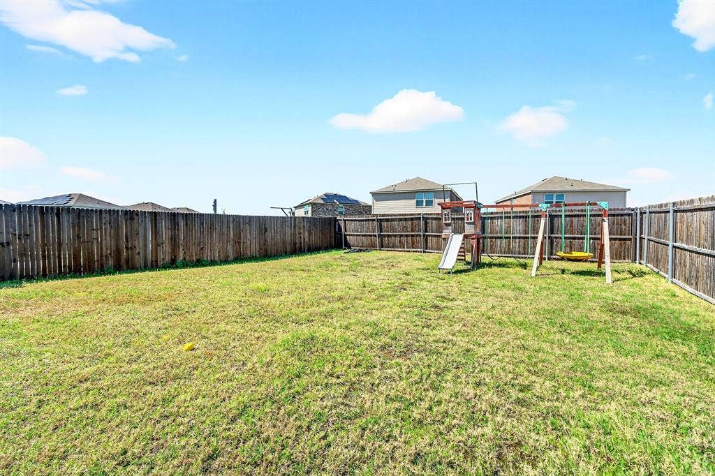 1720 Ackerly Drive, Forney, TX 75126