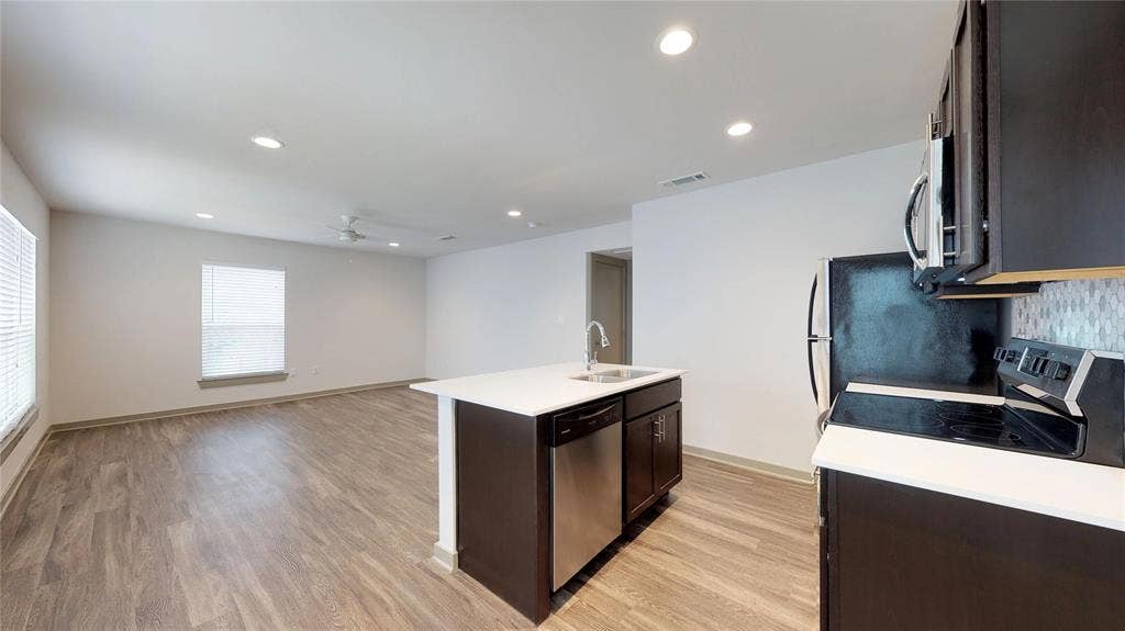 6304 Prospect Avenue, #201, Dallas, TX 75214 6304 Prospect Avenue, #201, Dallas, TX 75214