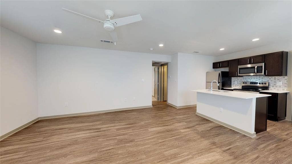 6304 Prospect Avenue, #201, Dallas, TX 75214 6304 Prospect Avenue, #201, Dallas, TX 75214