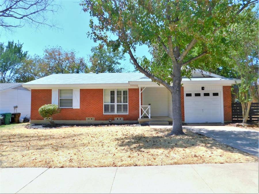 Property photo for 2014 Jacqueline Drive, Denton, TX