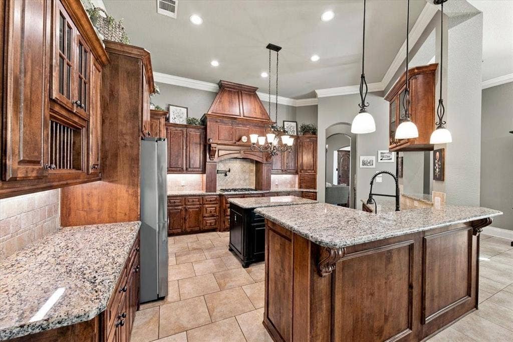 6040 Chapman Ridge Drive, Midlothian, TX 76065 6040 Chapman Ridge Drive, Midlothian, TX 76065