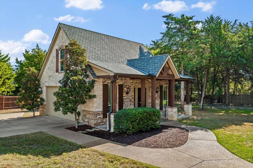 6040 Chapman Ridge Drive, Midlothian, TX 76065 6040 Chapman Ridge Drive, Midlothian, TX 76065