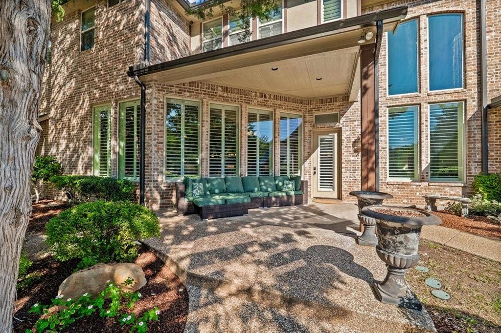 6040 Chapman Ridge Drive, Midlothian, TX 76065 6040 Chapman Ridge Drive, Midlothian, TX 76065