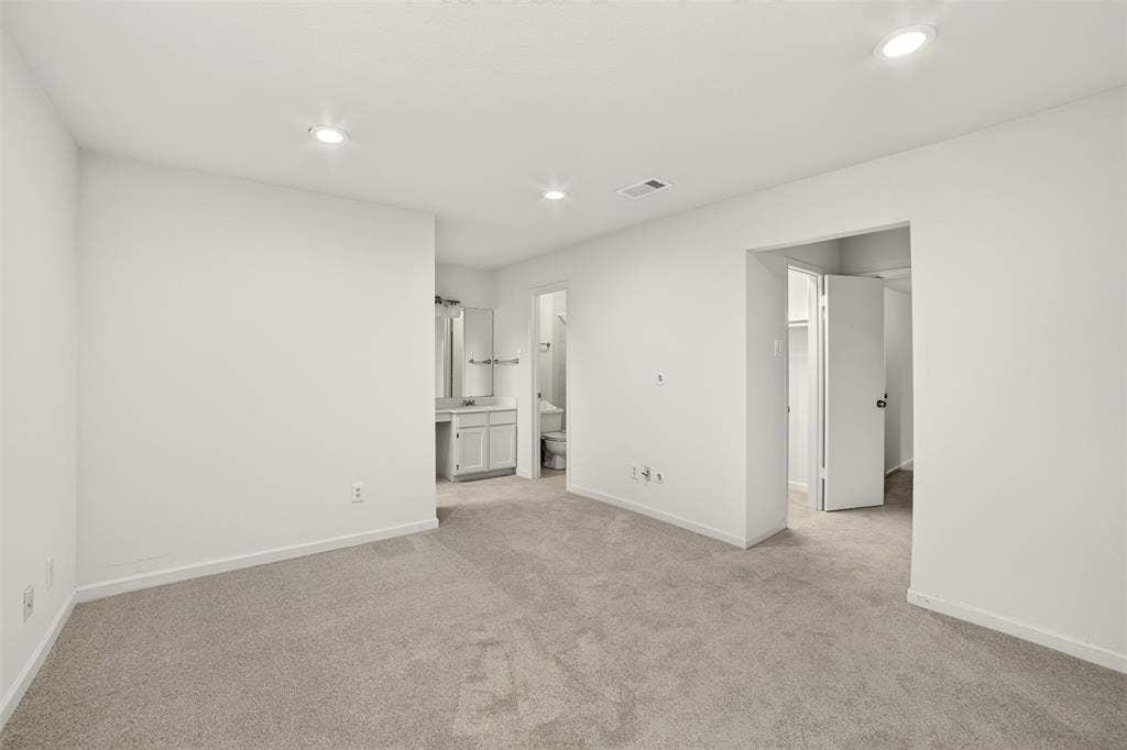 5335 Bent Tree Forest Drive, #213, Dallas, TX 75248 5335 Bent Tree Forest Drive, #213, Dallas, TX 75248