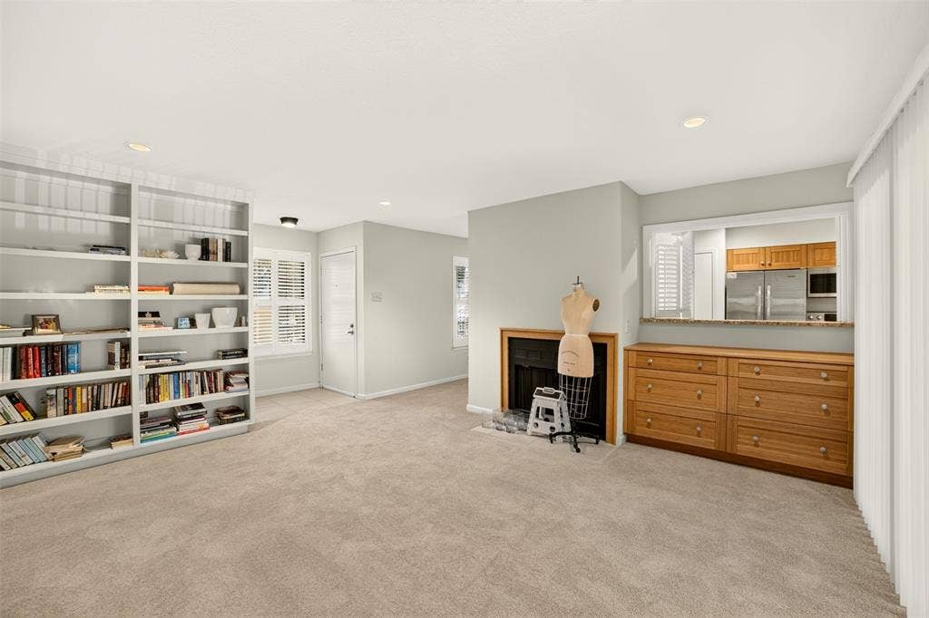 5335 Bent Tree Forest Drive, #213, Dallas, TX 75248 5335 Bent Tree Forest Drive, #213, Dallas, TX 75248