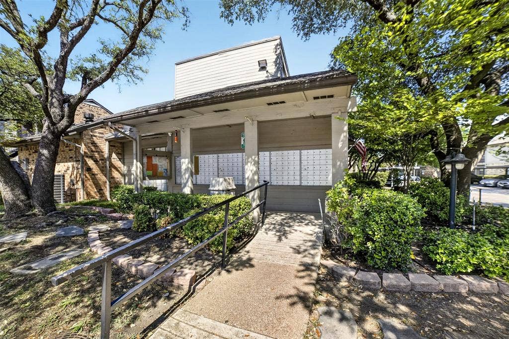 5335 Bent Tree Forest Drive, #213, Dallas, TX 75248 5335 Bent Tree Forest Drive, #213, Dallas, TX 75248