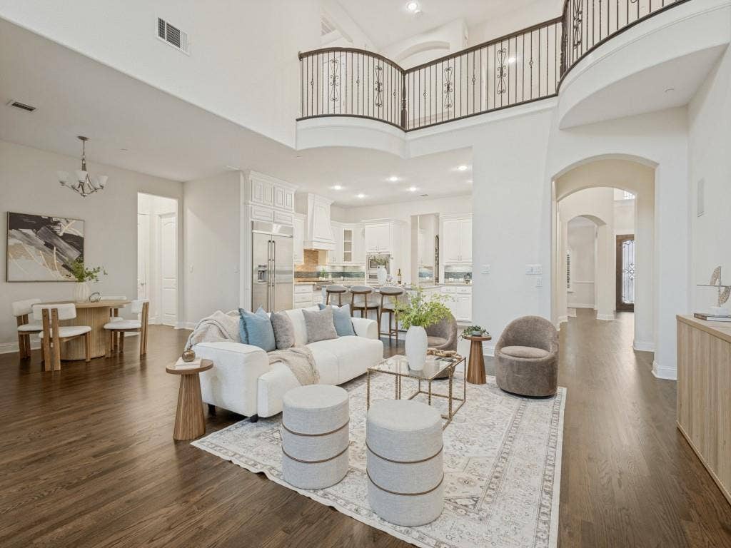 1070 Great Meadow Drive, Allen, TX 75013 1070 Great Meadow Drive, Allen, TX 75013