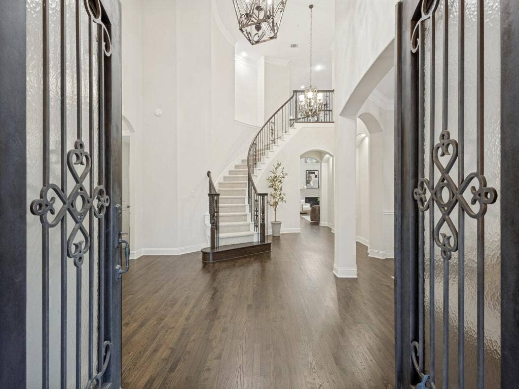 1070 Great Meadow Drive, Allen, TX 75013 1070 Great Meadow Drive, Allen, TX 75013