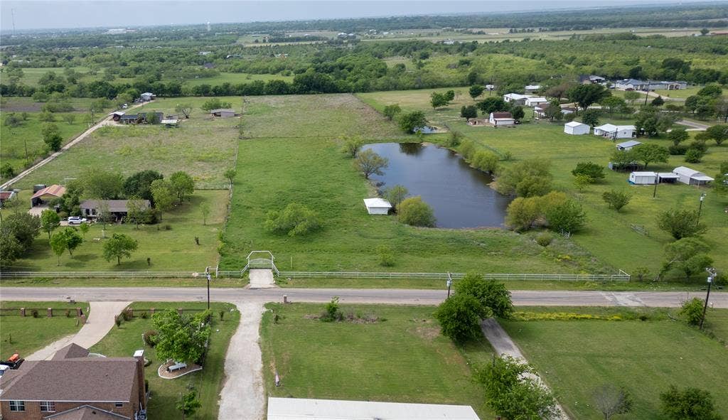1233 Joyce Road, Kaufman, TX 75142