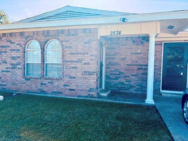 Front entry to living areas.