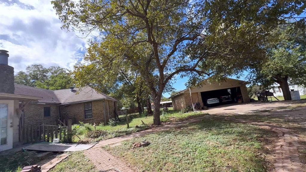 451 E Rocket Road, Lorena, TX 76655