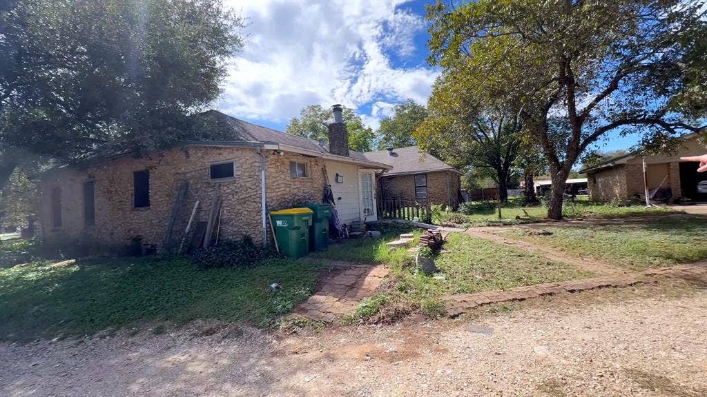 451 E Rocket Road, Lorena, TX 76655