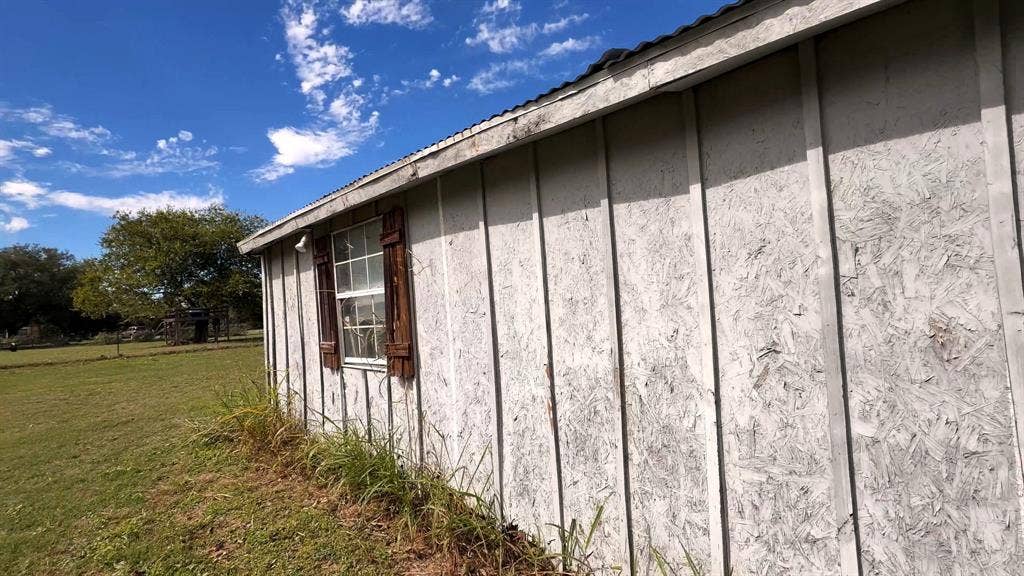 451 E Rocket Road, Lorena, TX 76655