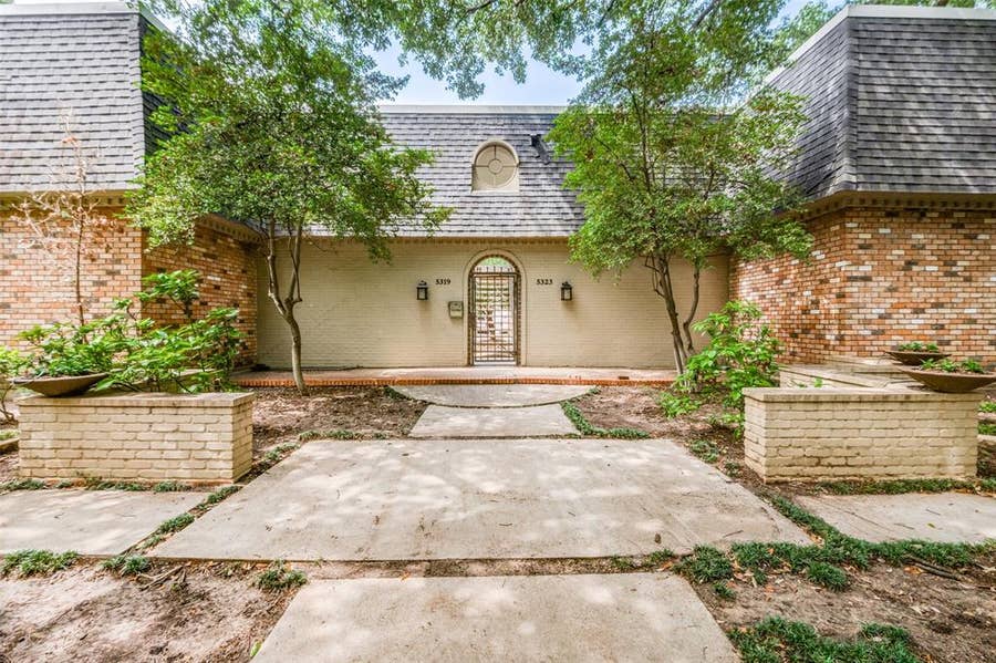 Property photo for 5323 Fleetwood Oaks Avenue, #255, Dallas, TX