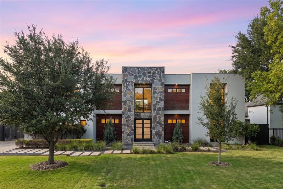 Property photo for 5717 Preston Haven Drive, Dallas, TX