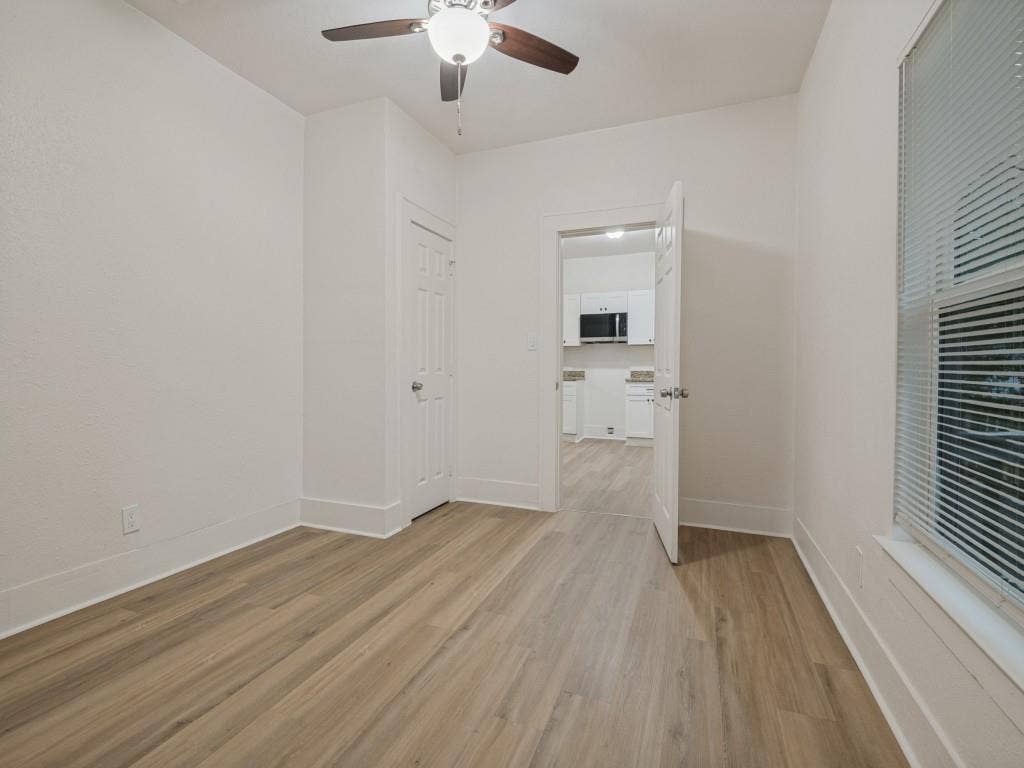 2707 Lenway Street, Dallas, TX 75215