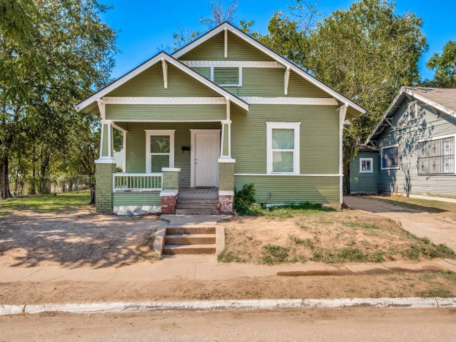 Property photo for 2707 Lenway Street, Dallas, TX