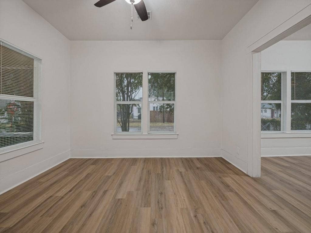 2707 Lenway Street, Dallas, TX 75215