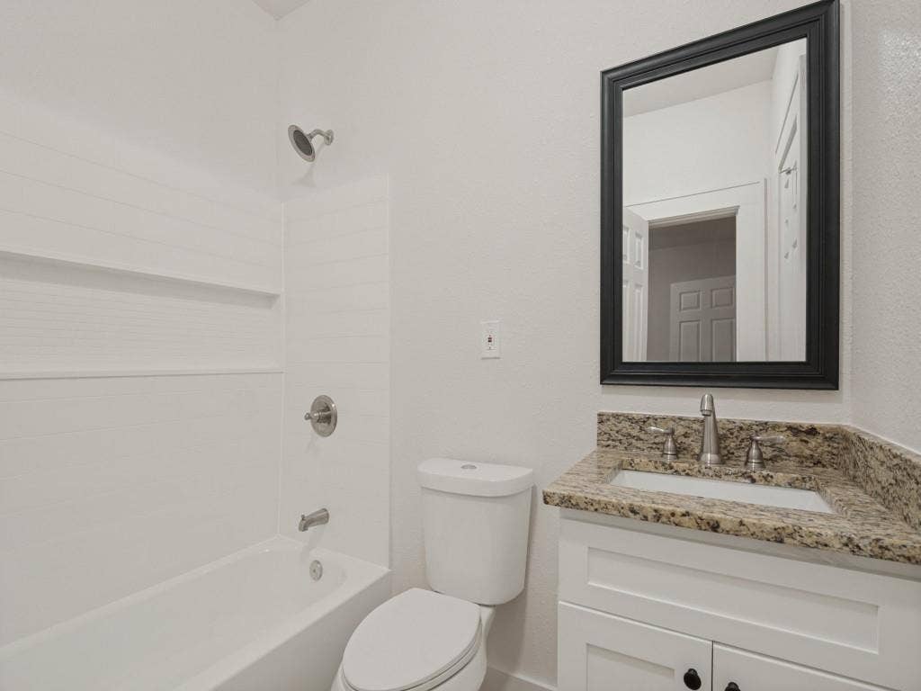 2707 Lenway Street, Dallas, TX 75215