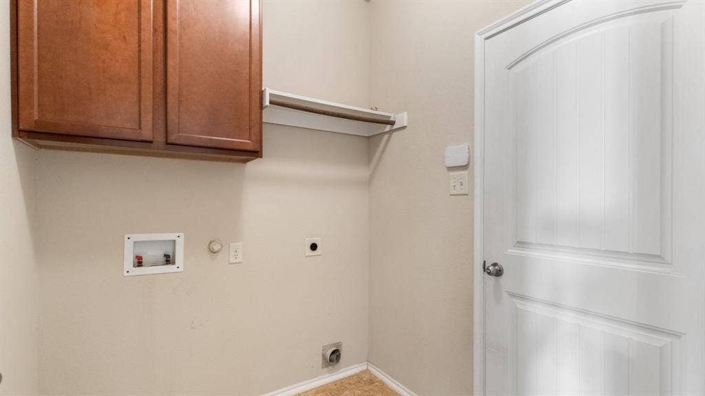9925 Pronghorn Road, McKinney, TX 75071 9925 Pronghorn Road, McKinney, TX 75071