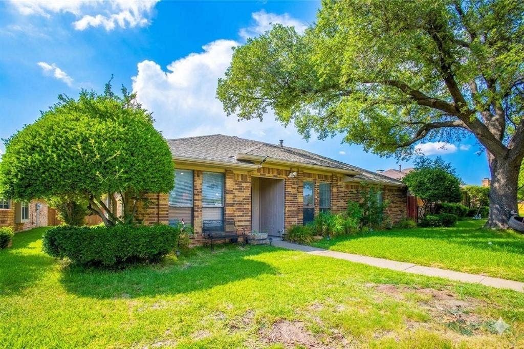338 Marriott Lane, Garland, TX 75040 338 Marriott Lane, Garland, TX 75040