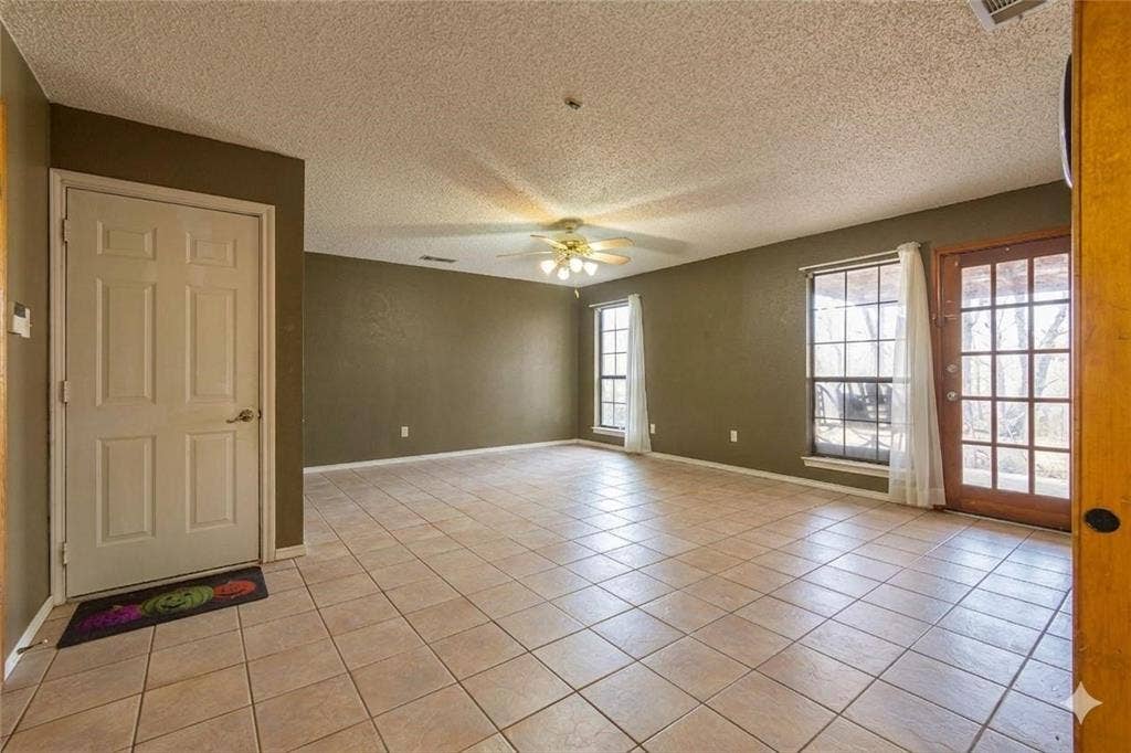338 Marriott Lane, Garland, TX 75040 338 Marriott Lane, Garland, TX 75040