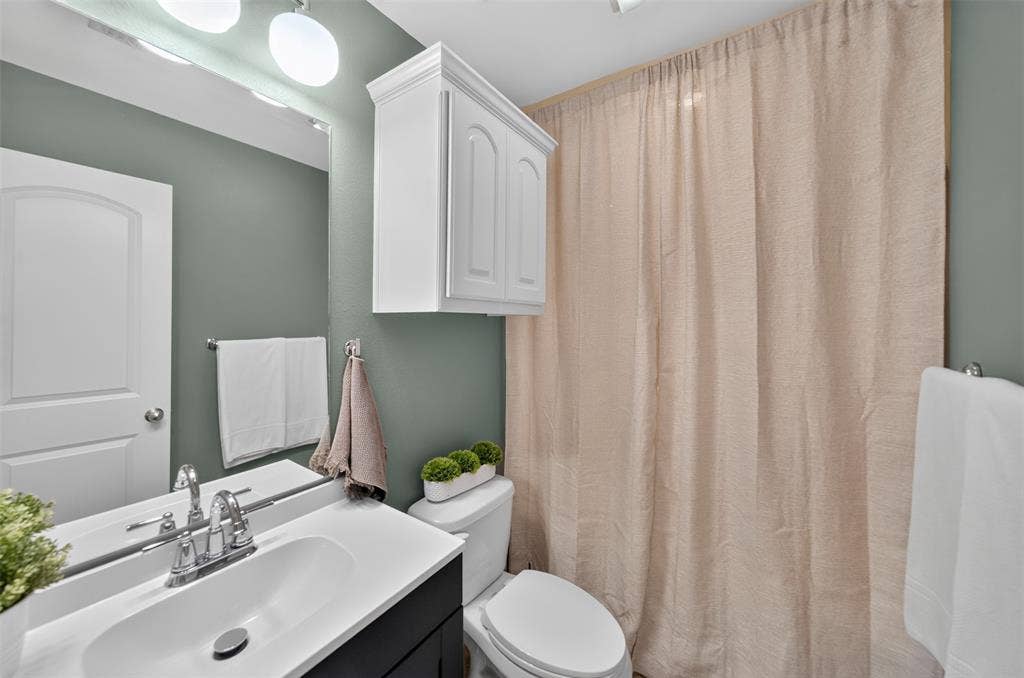 1629 Crockett Drive, Tyler, TX 75701 1629 Crockett Drive, Tyler, TX 75701