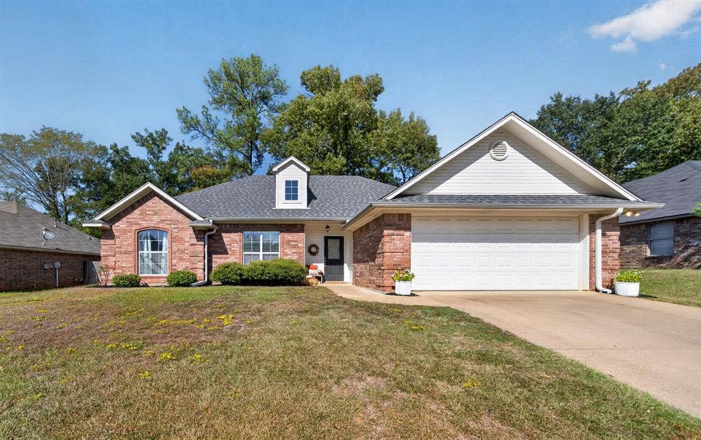 1629 Crockett Drive, Tyler, TX 75701 1629 Crockett Drive, Tyler, TX 75701