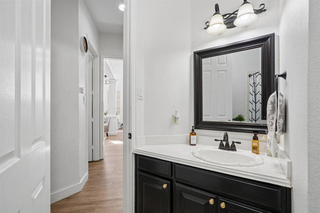 Downstairs Full Bathroom